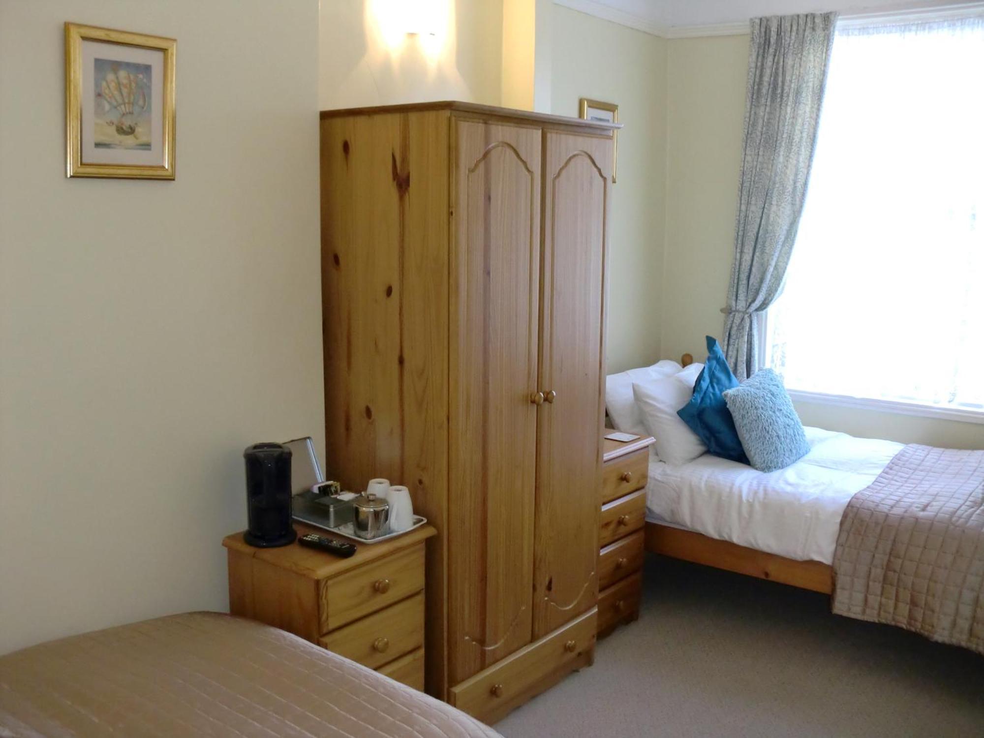 Avron House Hotel Torquay Room photo